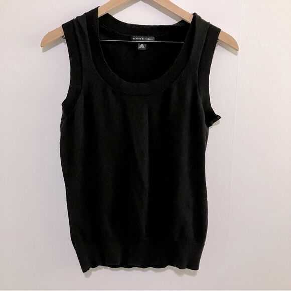 Banana Republic Sweaters - Banana Republic Sweater Vest Women Size Medium Black